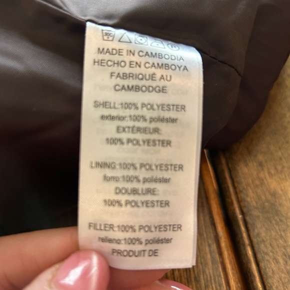 NWT Michael Kors Quilted Puffer Vest Brown Gold Zip Size Small Retails $195 - Picture 8 of 8